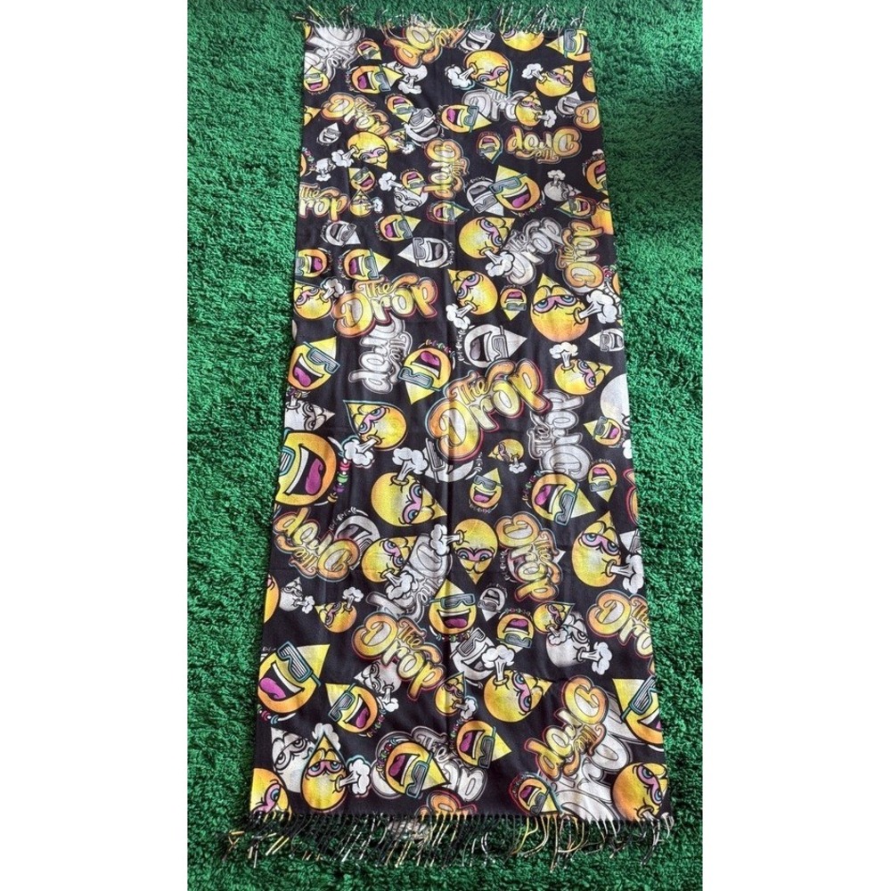 The Drop Scarf Unisex OS Black Multicolor Excellent Graphic Print Streetwear